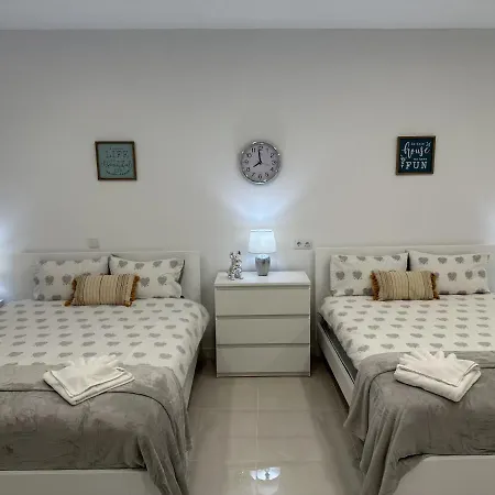 Elegant Spacious Retreat Close To * Funchal (Madeira)